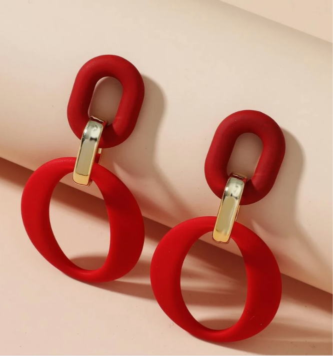 Aretes rojos